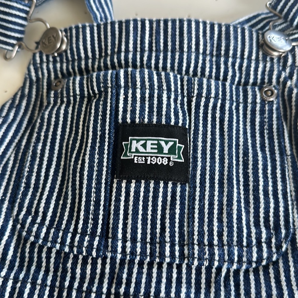 Key Bibs - Picture 3 of 5